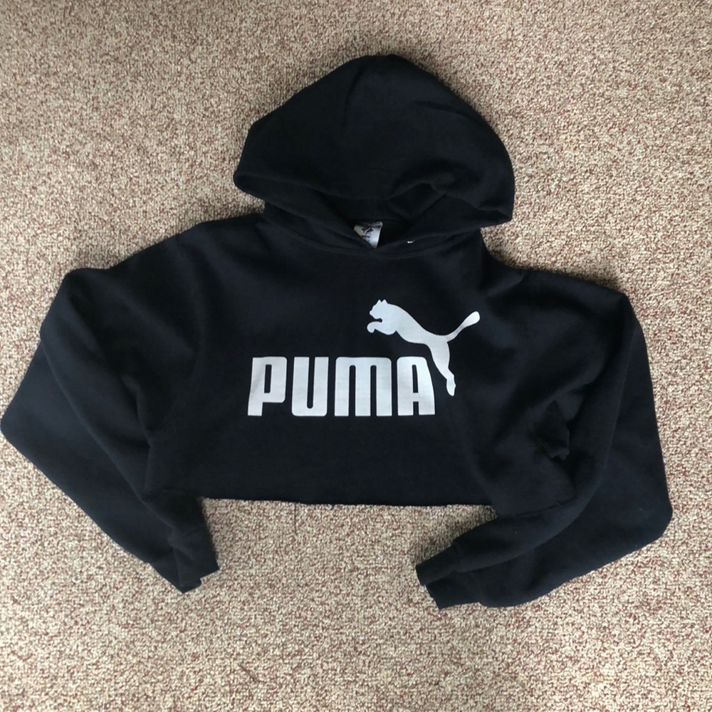 Black cropped puma sweatshirt- size medium